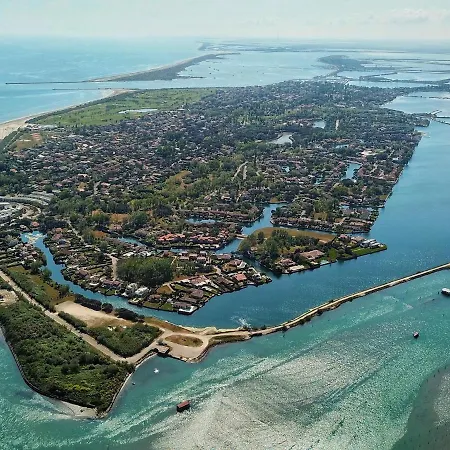 Well-kept On Beautiful Isola Di Albarella Вилла Изола Альбарелла